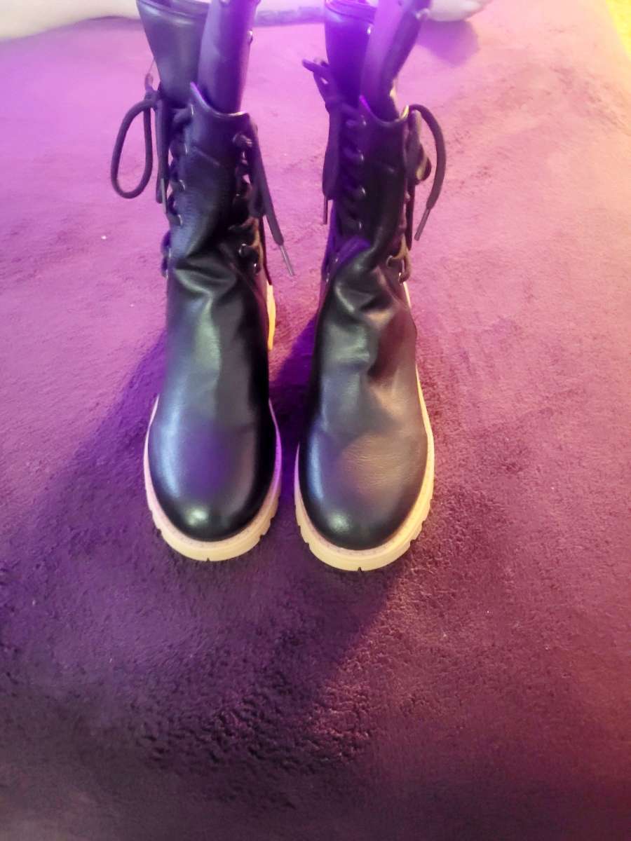womens Boots