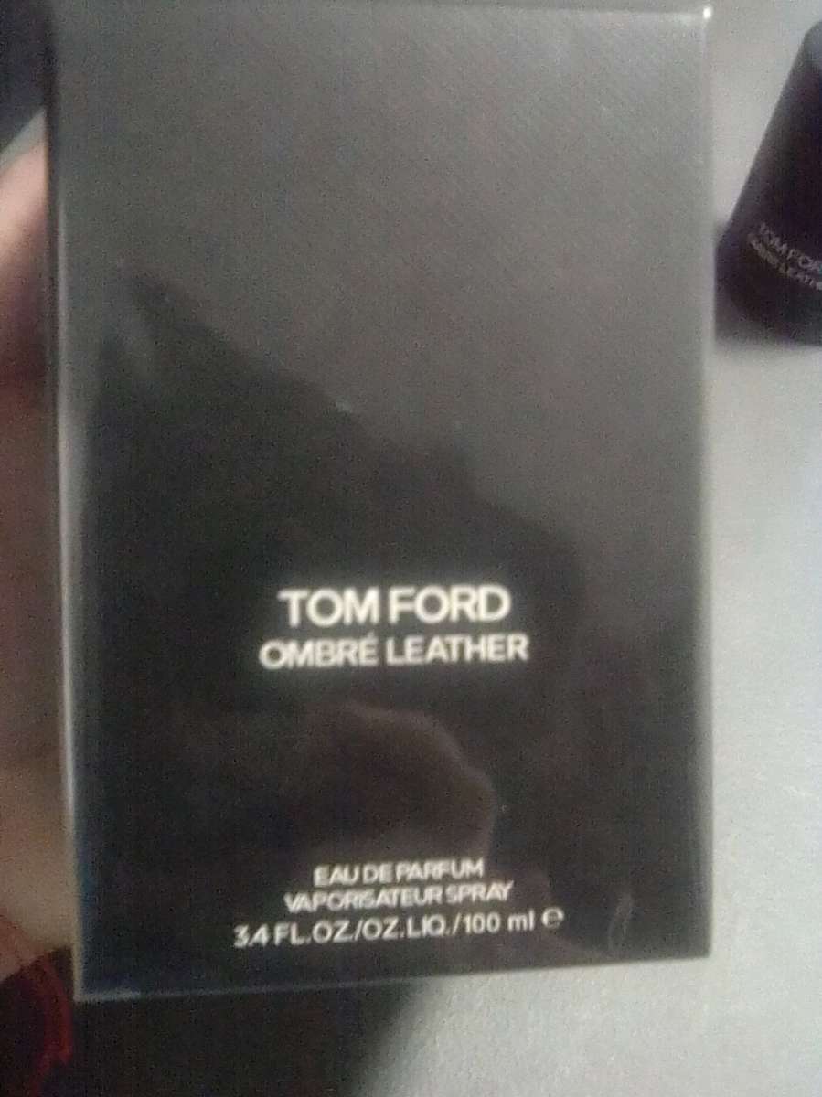 FRAGANCIA TOM FORD OMBRE LEATHER