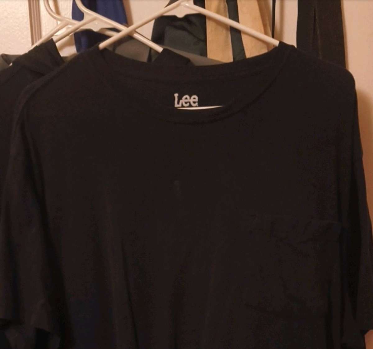 Black short Sleeve Lee shirt