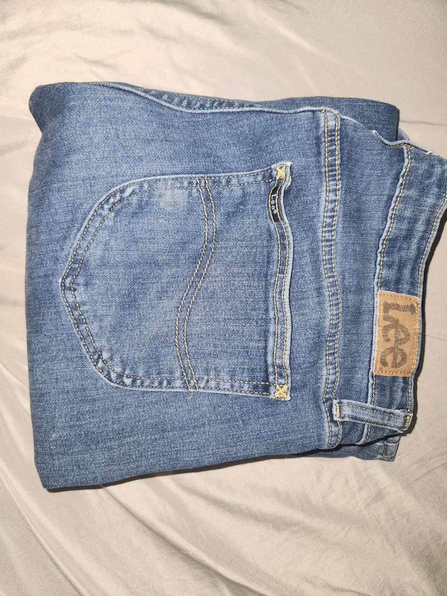 Lee jeans