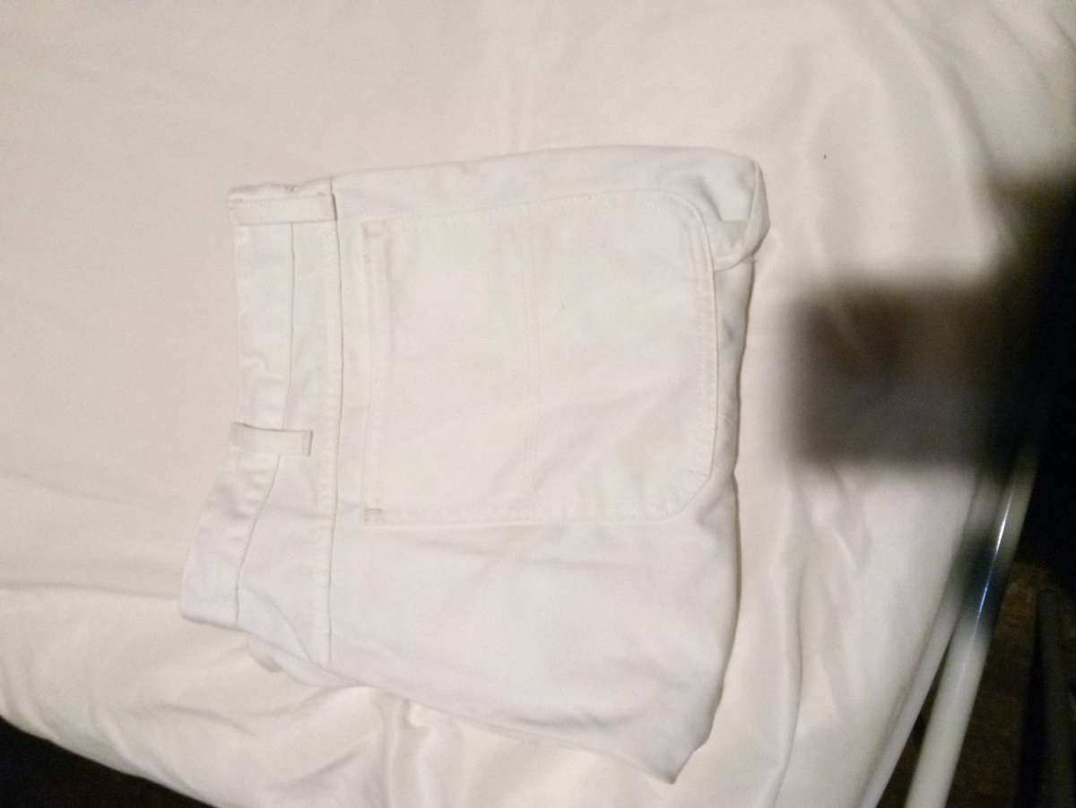 size 40 by 30 Wrangler white pants mens