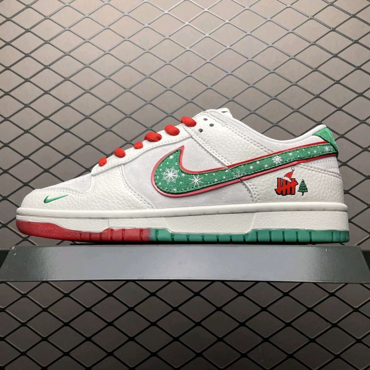 Nike Dunk Low x Undefeated Christmas Concepts
