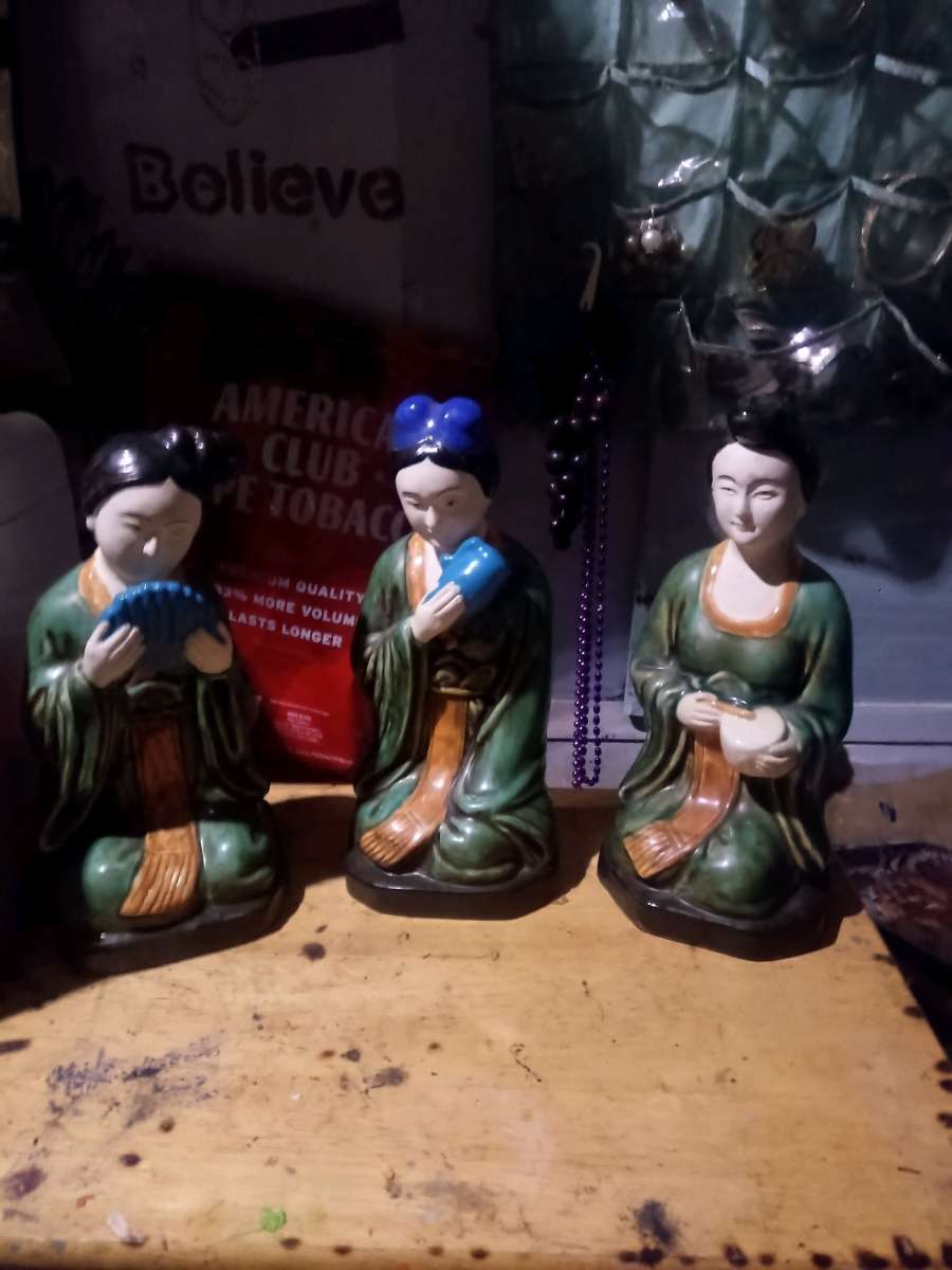 set of 3  porcelain figurines