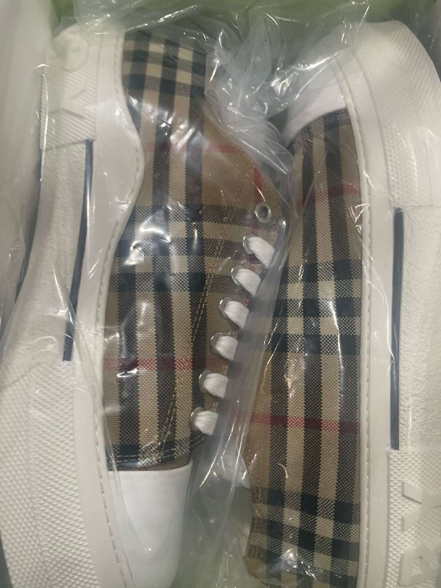 New designer shoes size8