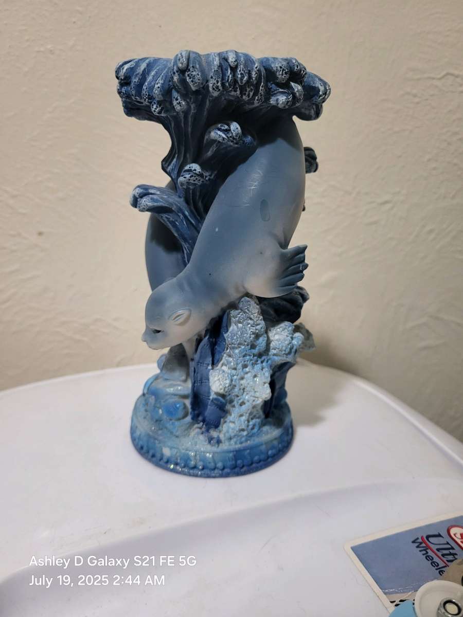 Dark Blue Seal Candle Holder