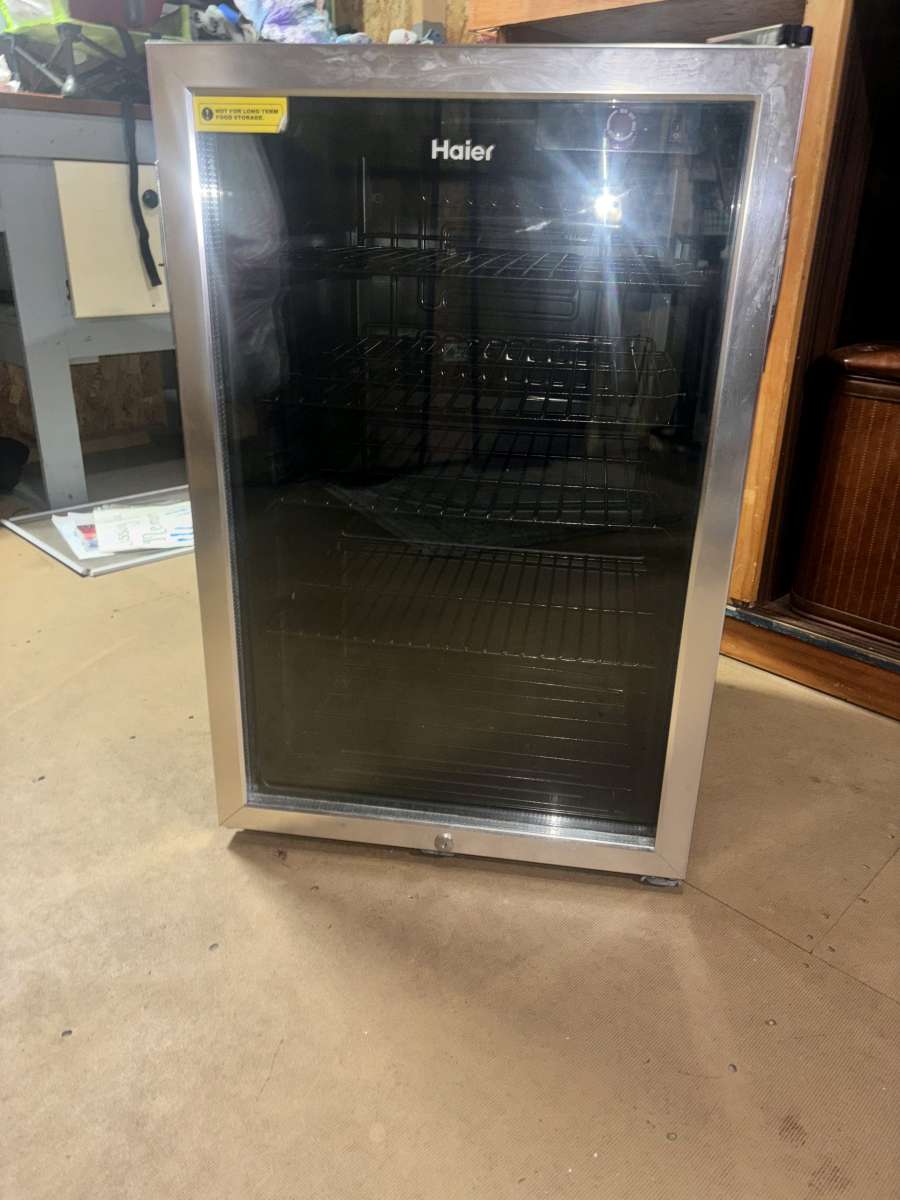 Haier Mini Fridge