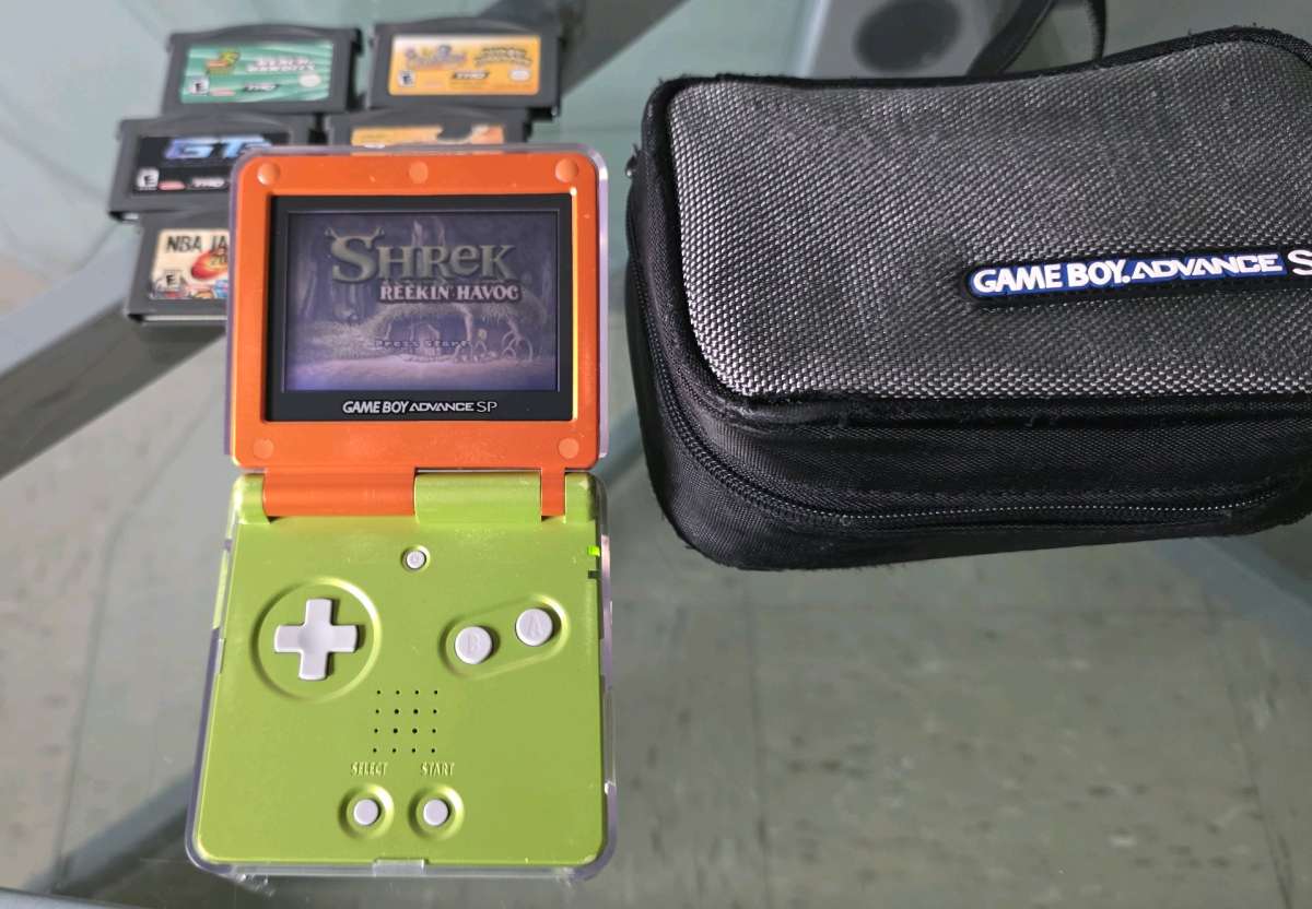 Gameboy advance sp bundle