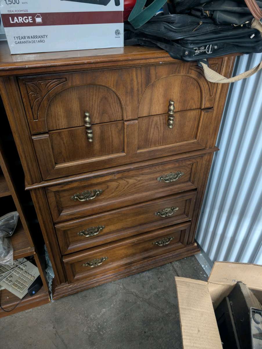 Stand Up Dresser