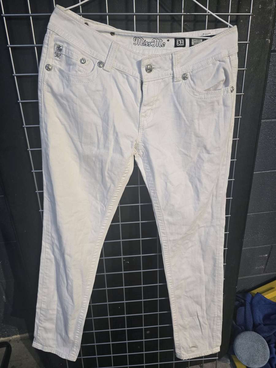 women miss me jeans color white