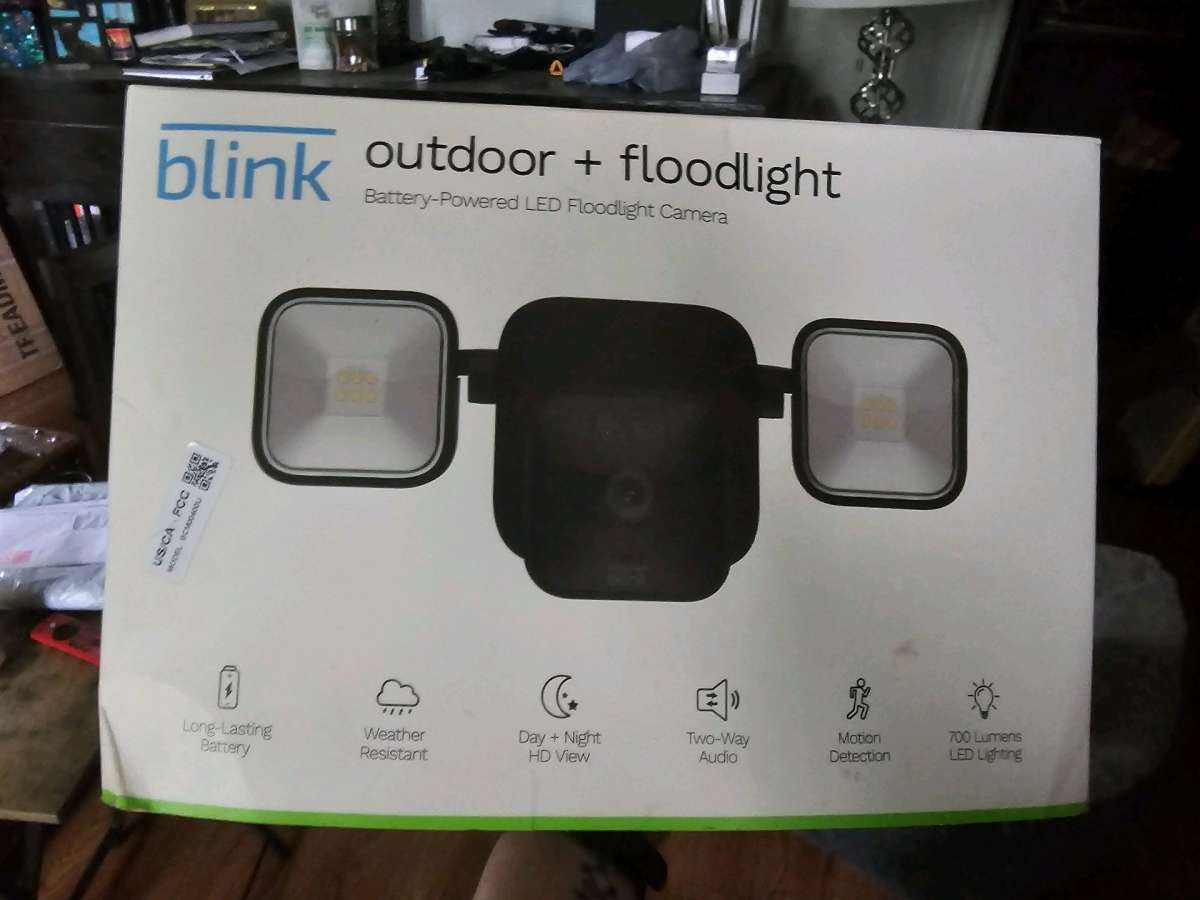 Blink Outdoor Security camera with Floodlight