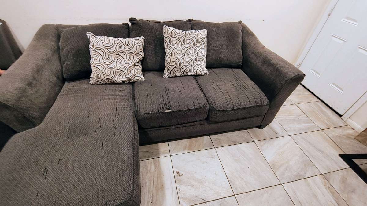 sofa como se muestra en la imagen