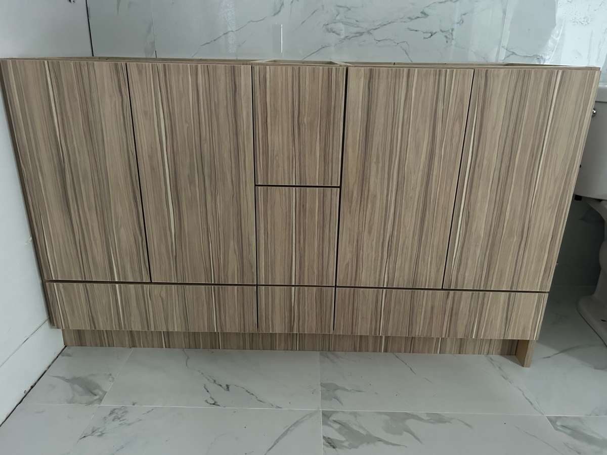 New Modern Bathroom cabinets
