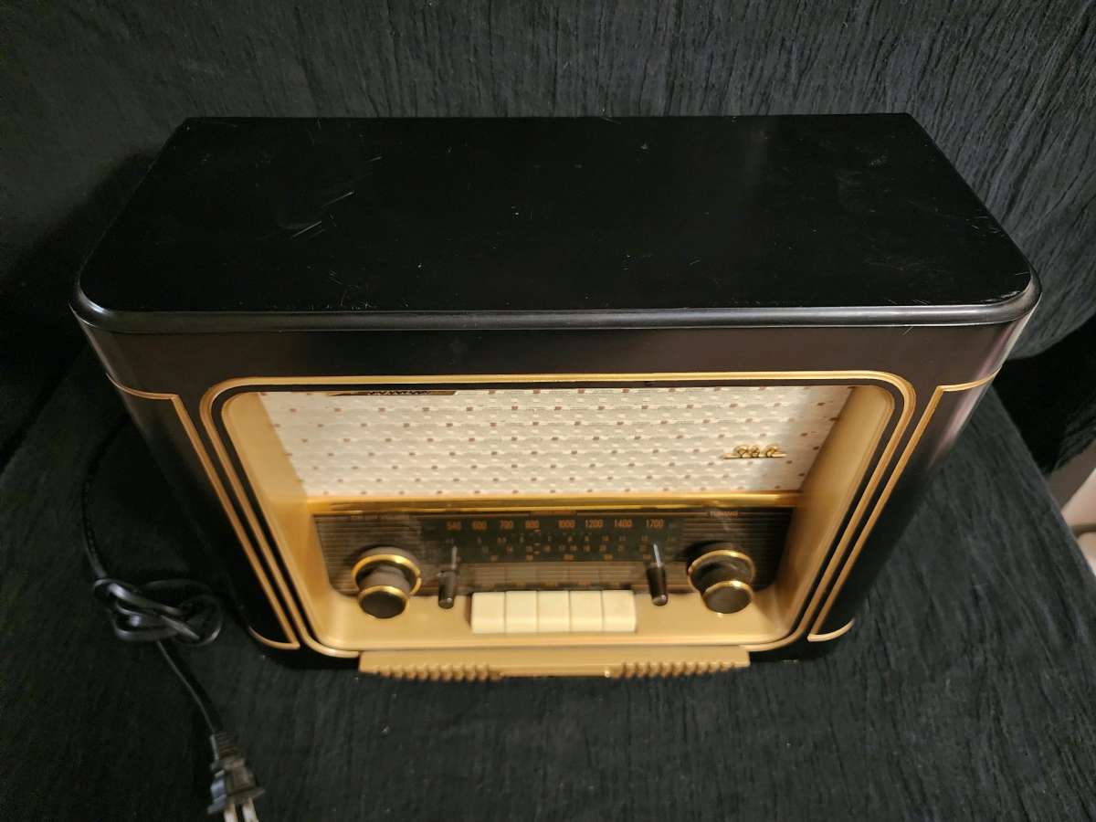 Grundig classic 960 replica radio