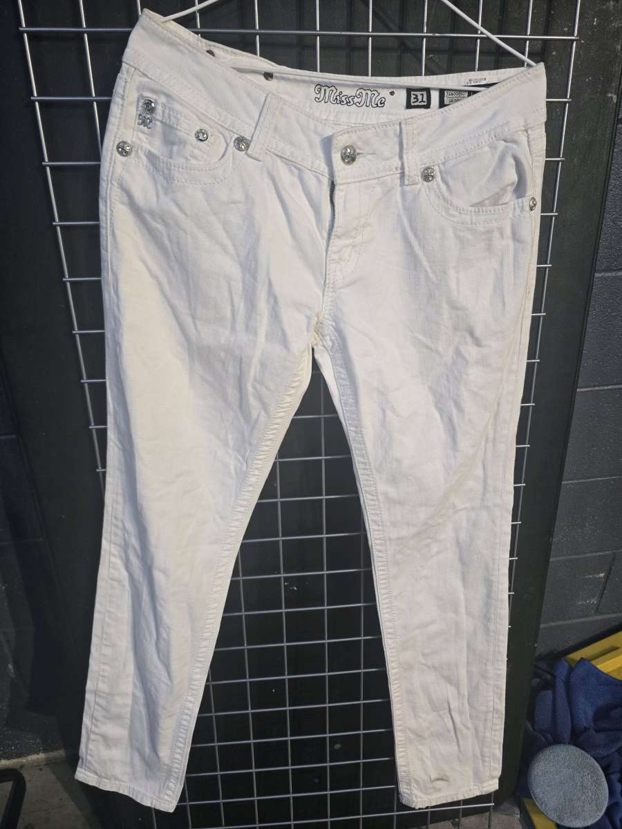 women miss me jeans color white