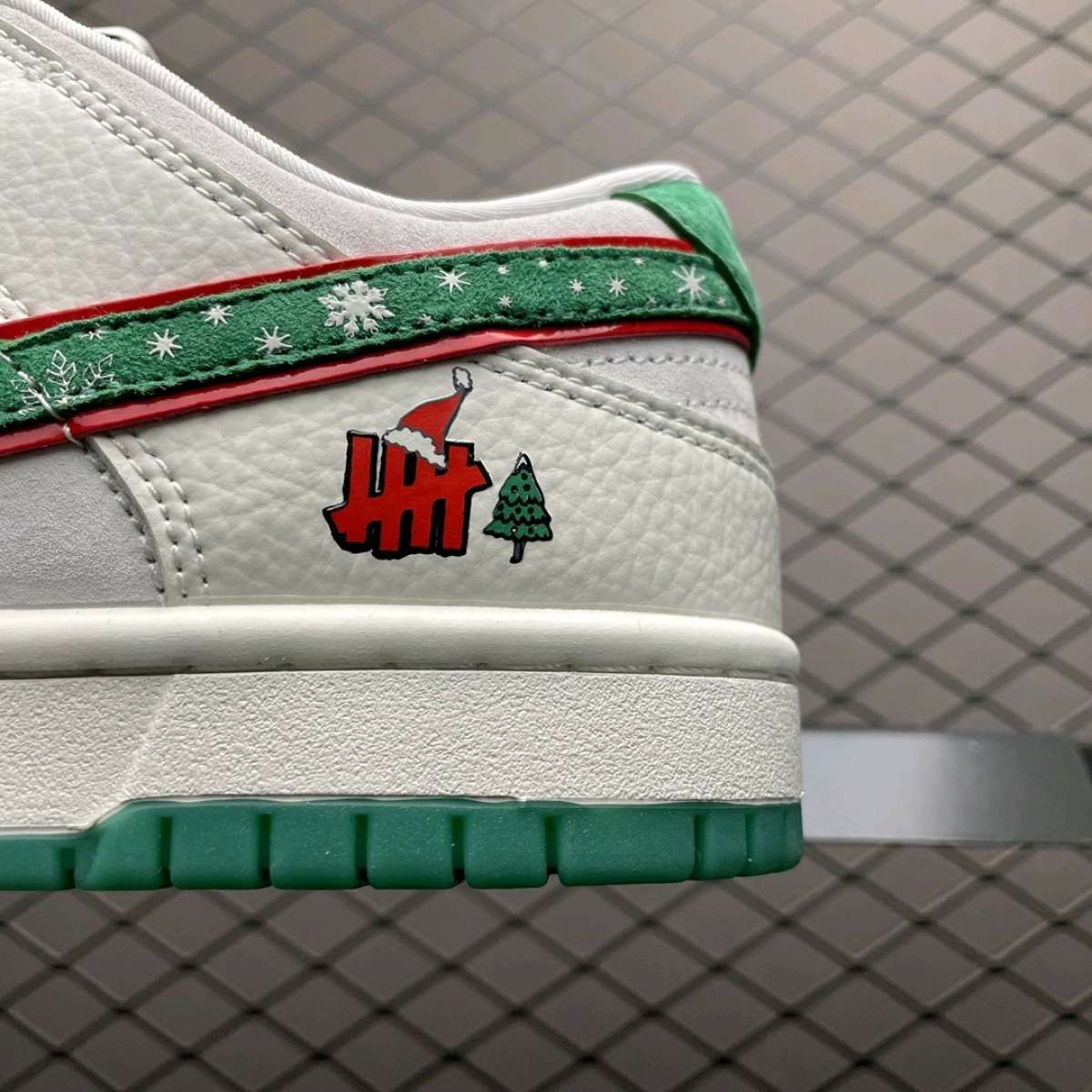 Nike Dunk Low x Undefeated Christmas Concepts