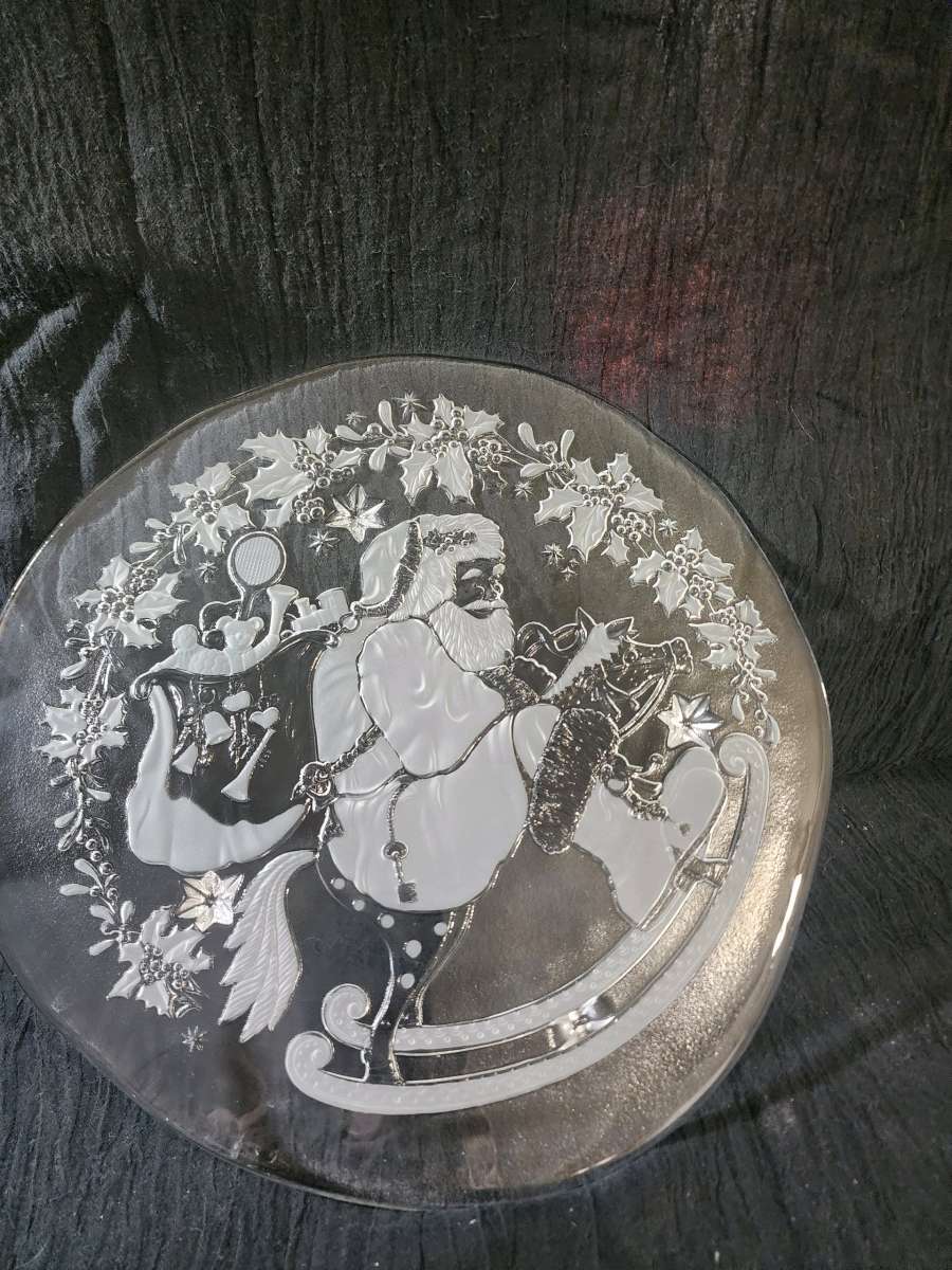 Frosted glass platter