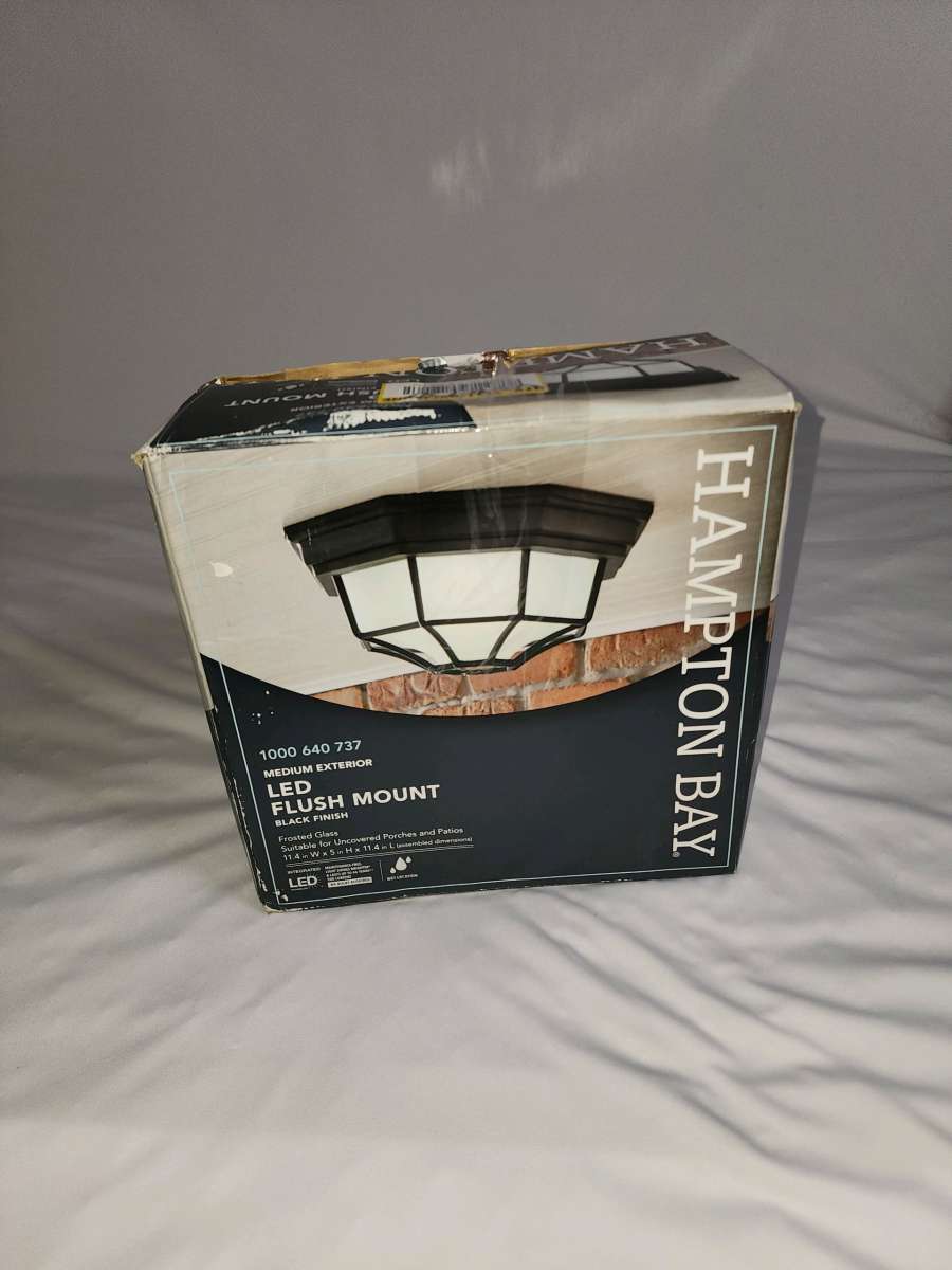 105 IN 1 LIGHT BLACK WEATHER RESISTANT INTEGRATED LED