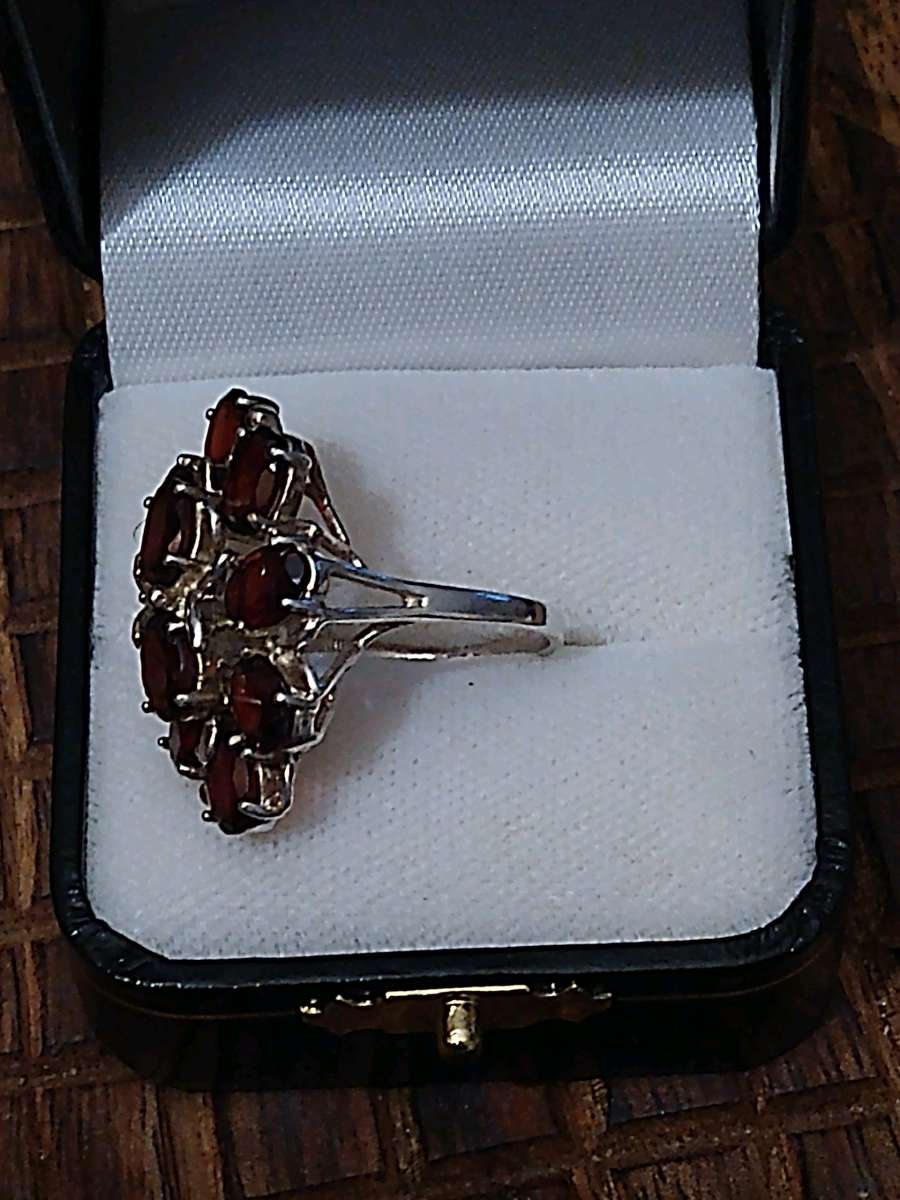 Sterling silver ring sz7