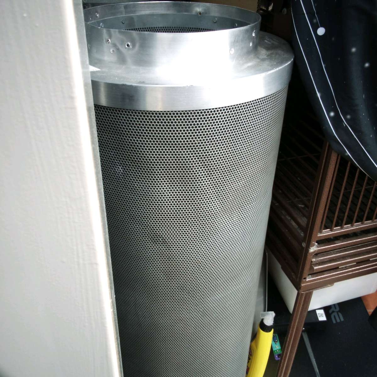 12 inch diameter carbon filter w fan in great condition
