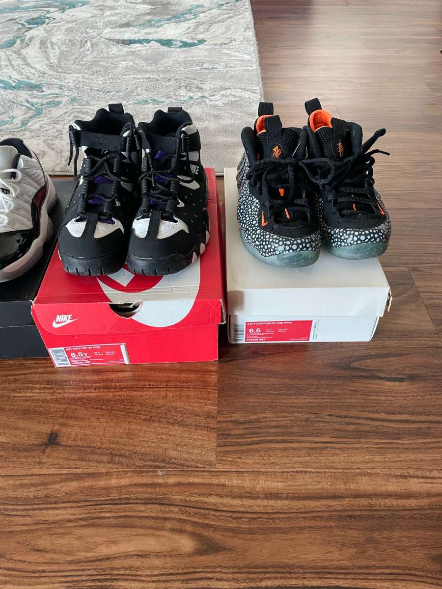 sneakers
