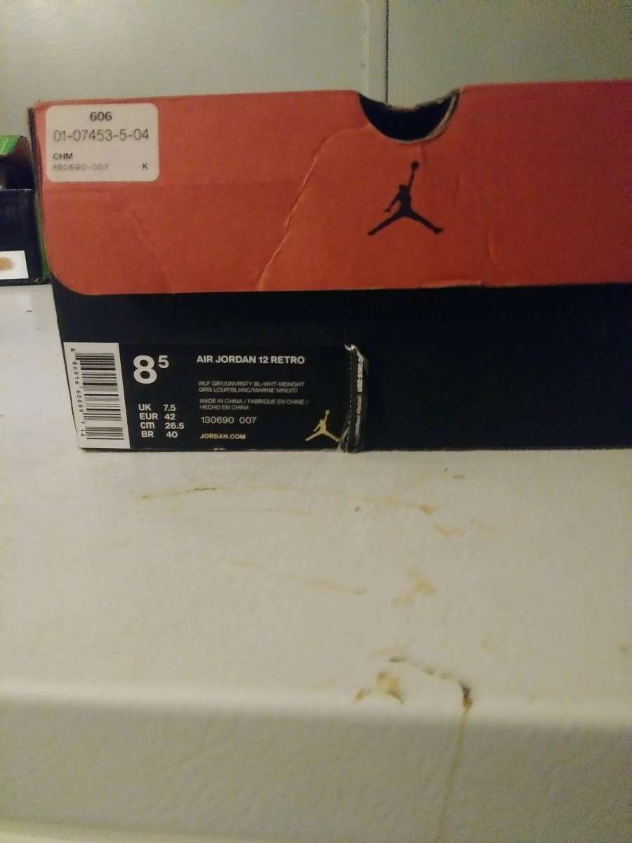 Jordan 12 retro University grey