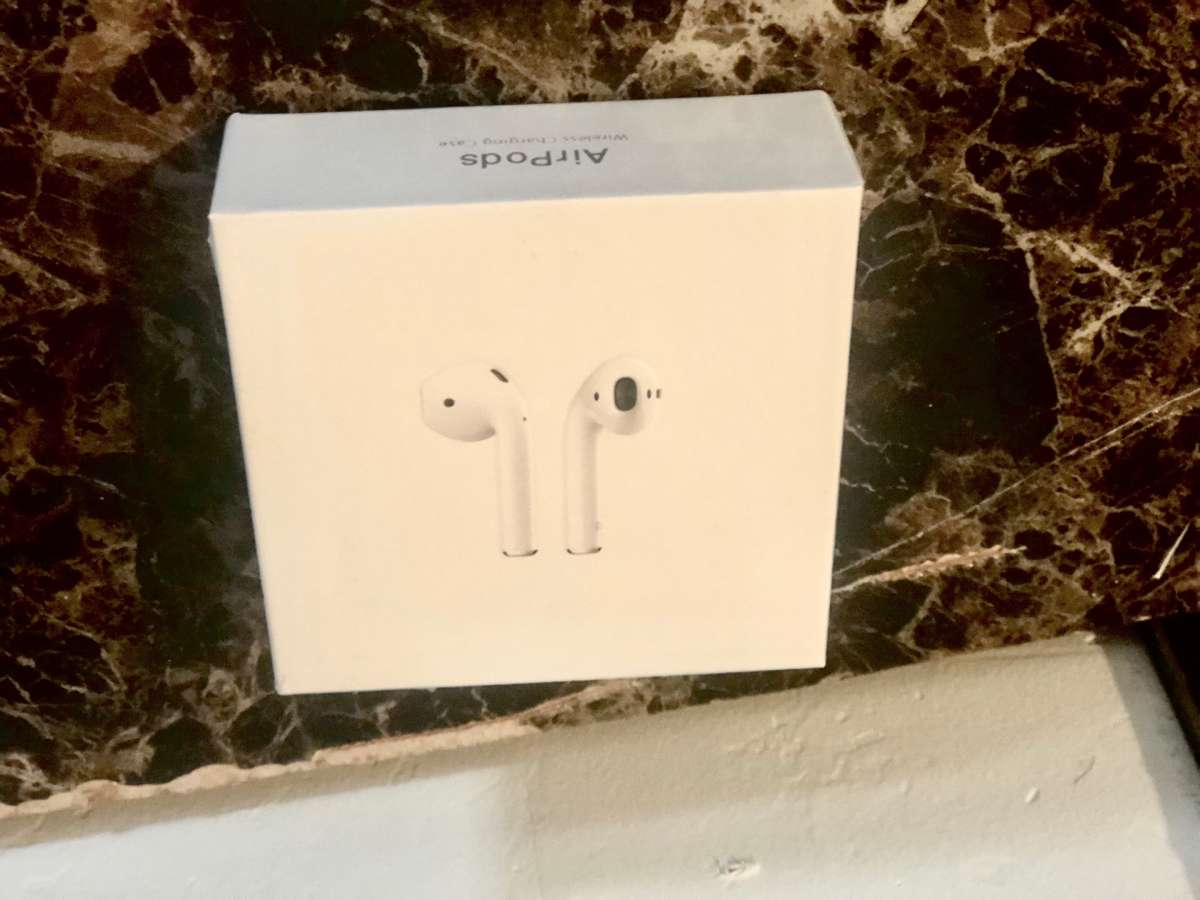 AirPods Gen 2