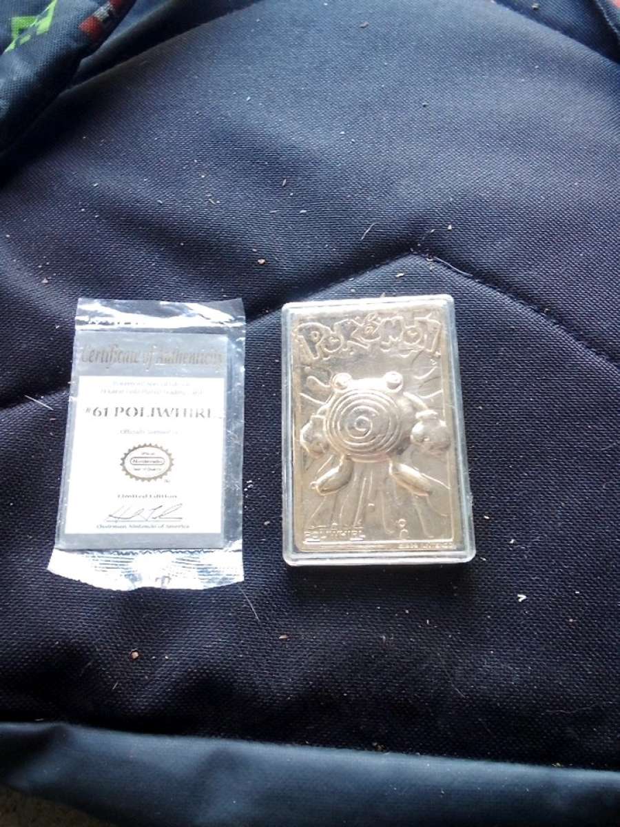 Poliwhirl Gold plated trading card