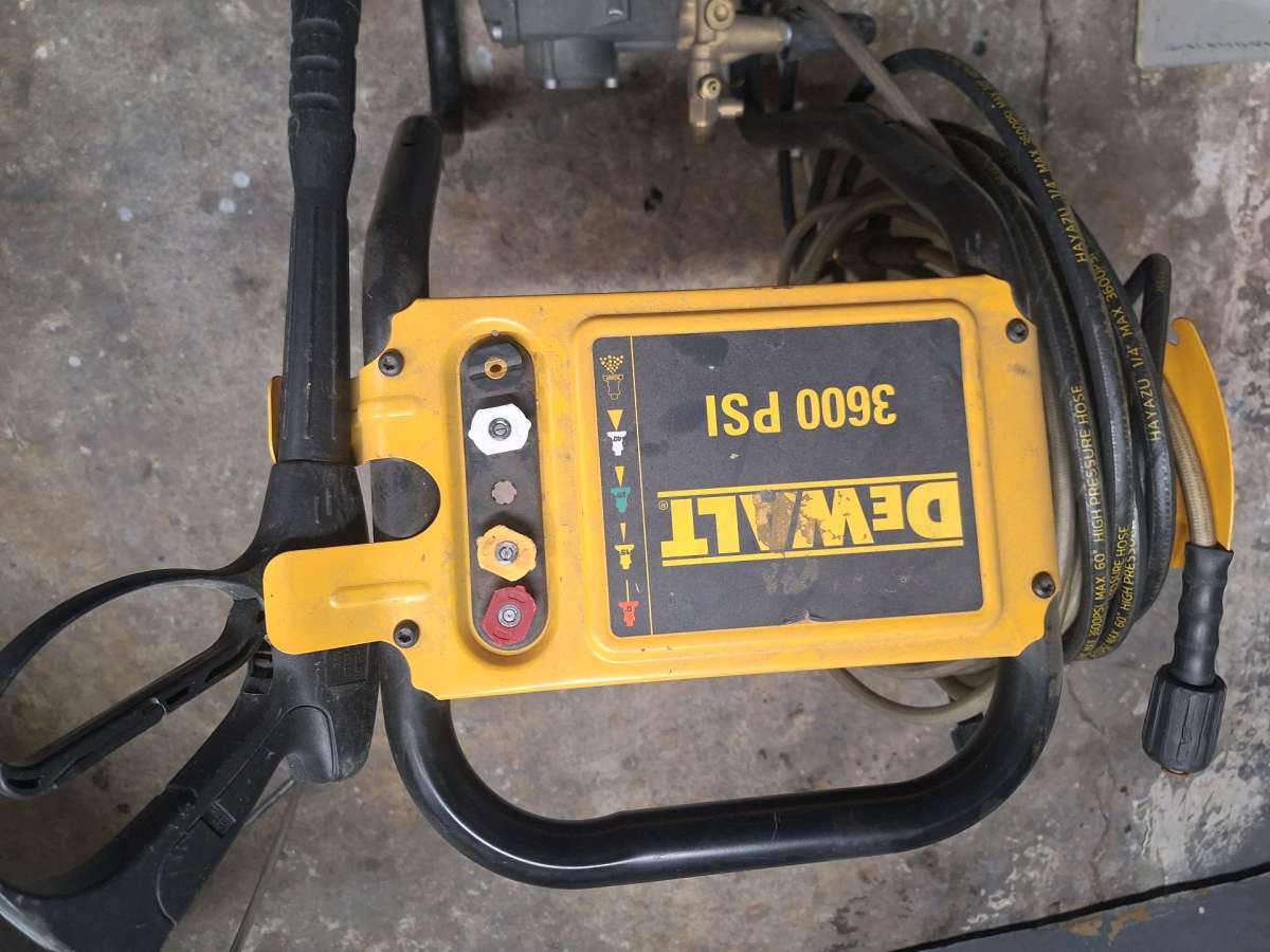 DeWalt pressure washer