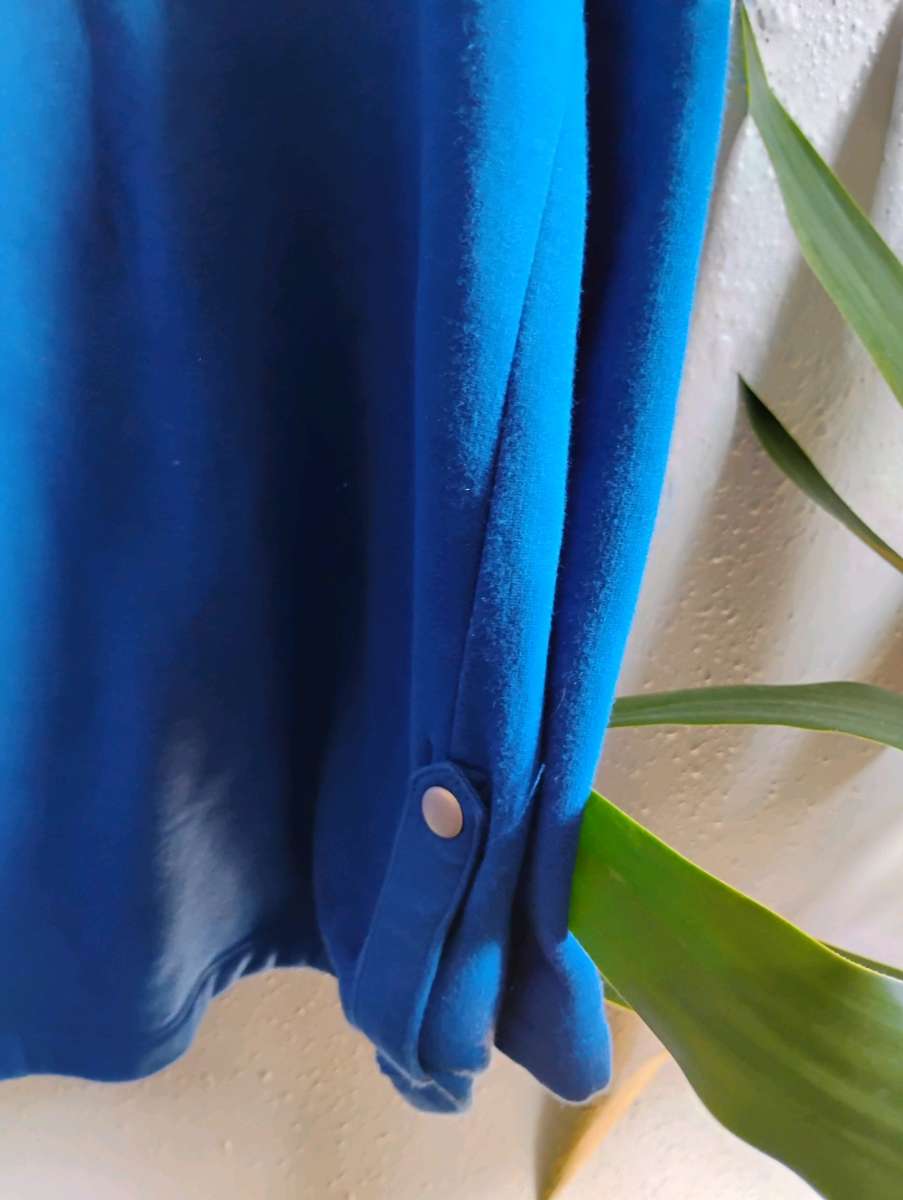 2 Caribbean Joe Womens Tops