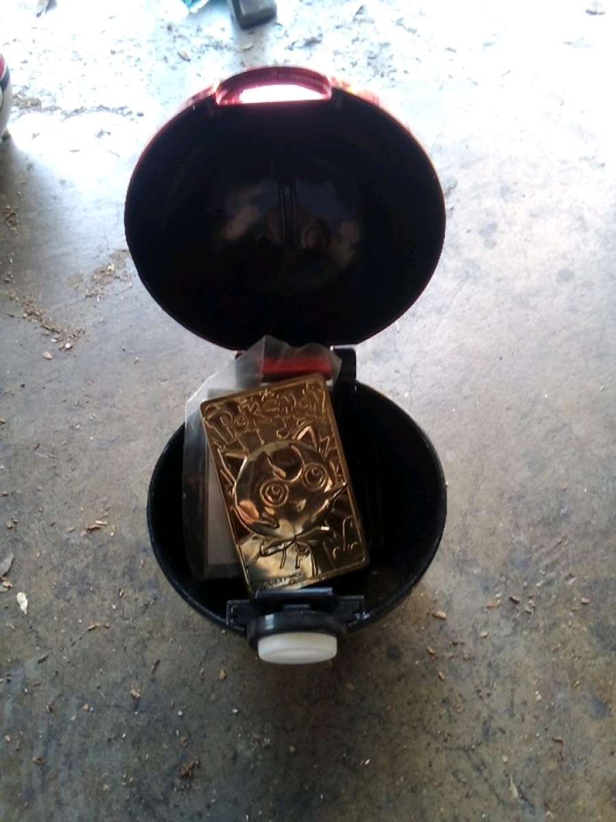 Jiggly Puff Gold Plated trading card