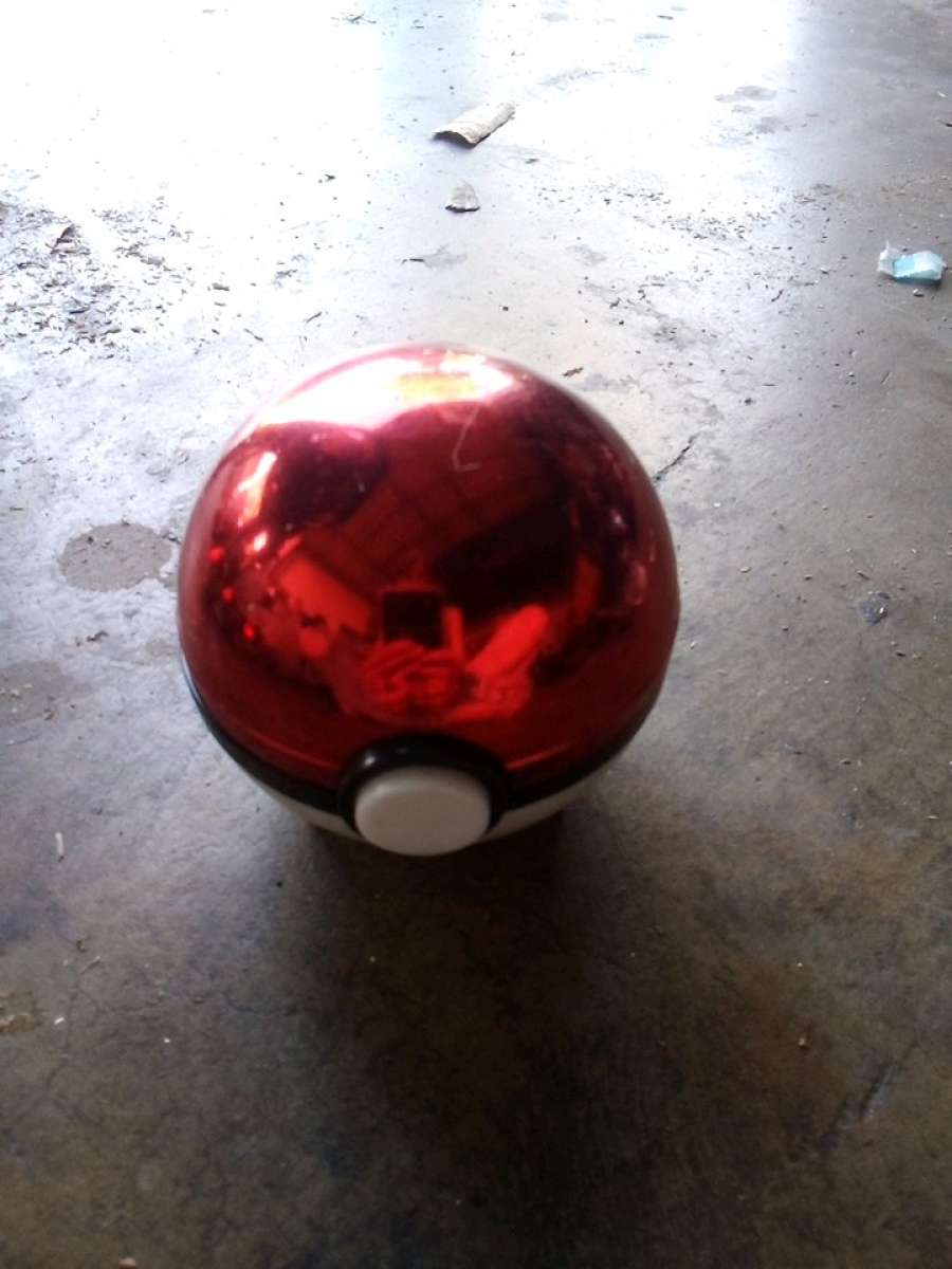 Mewtwo gold plated trading card