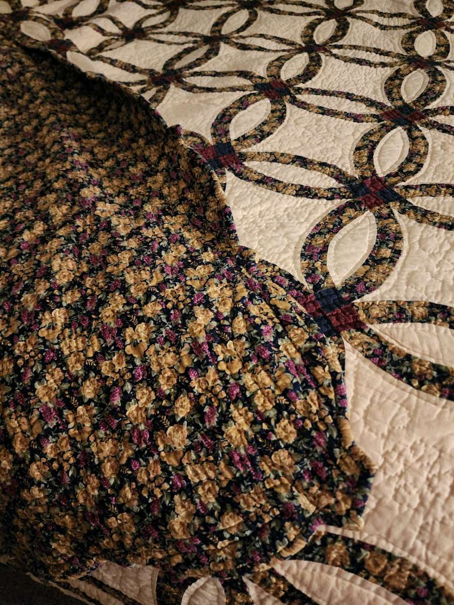 Donna Sharp reversible quilt KING