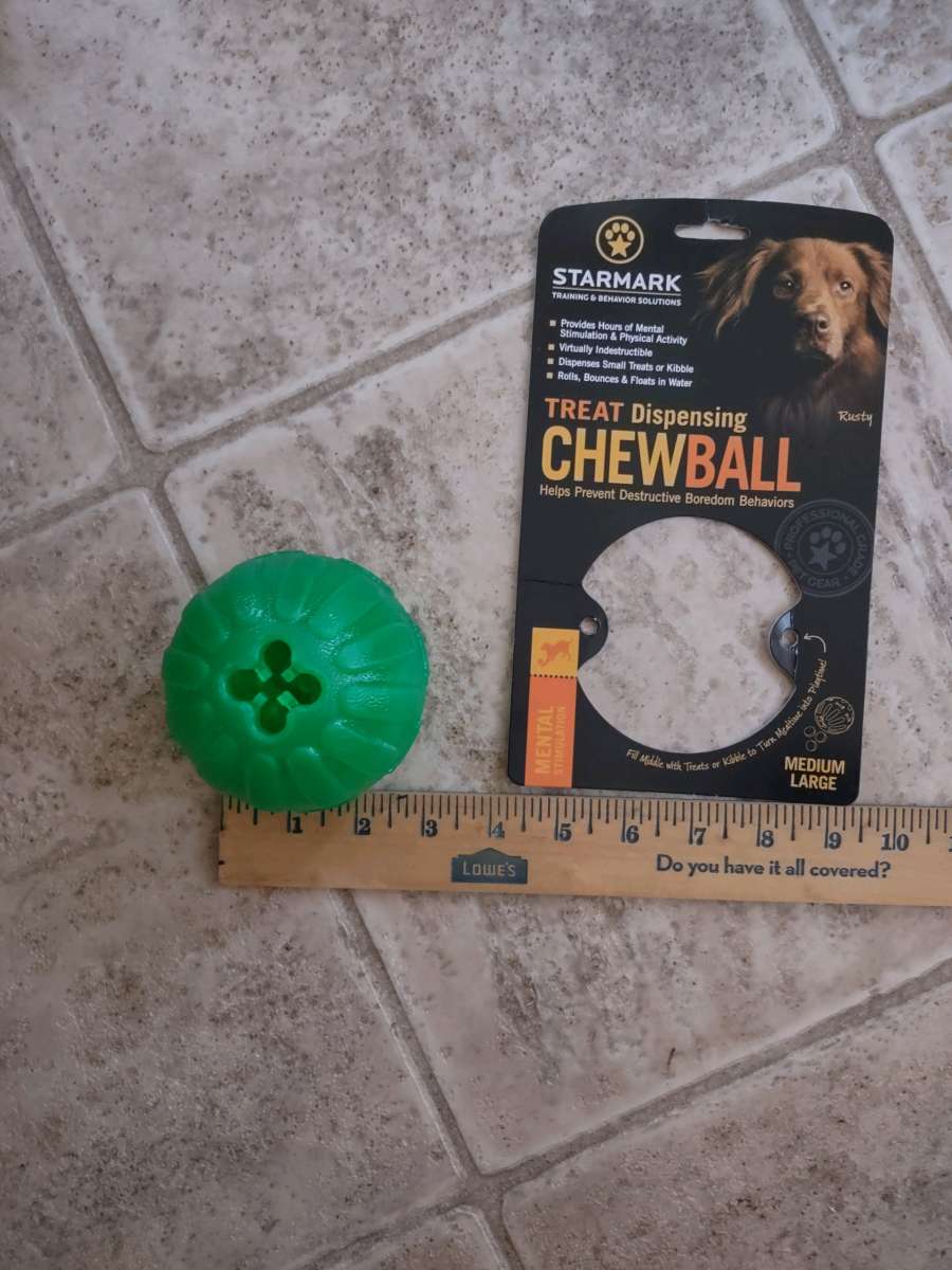 Starmark Treat dispensing chew ball Medium Large used