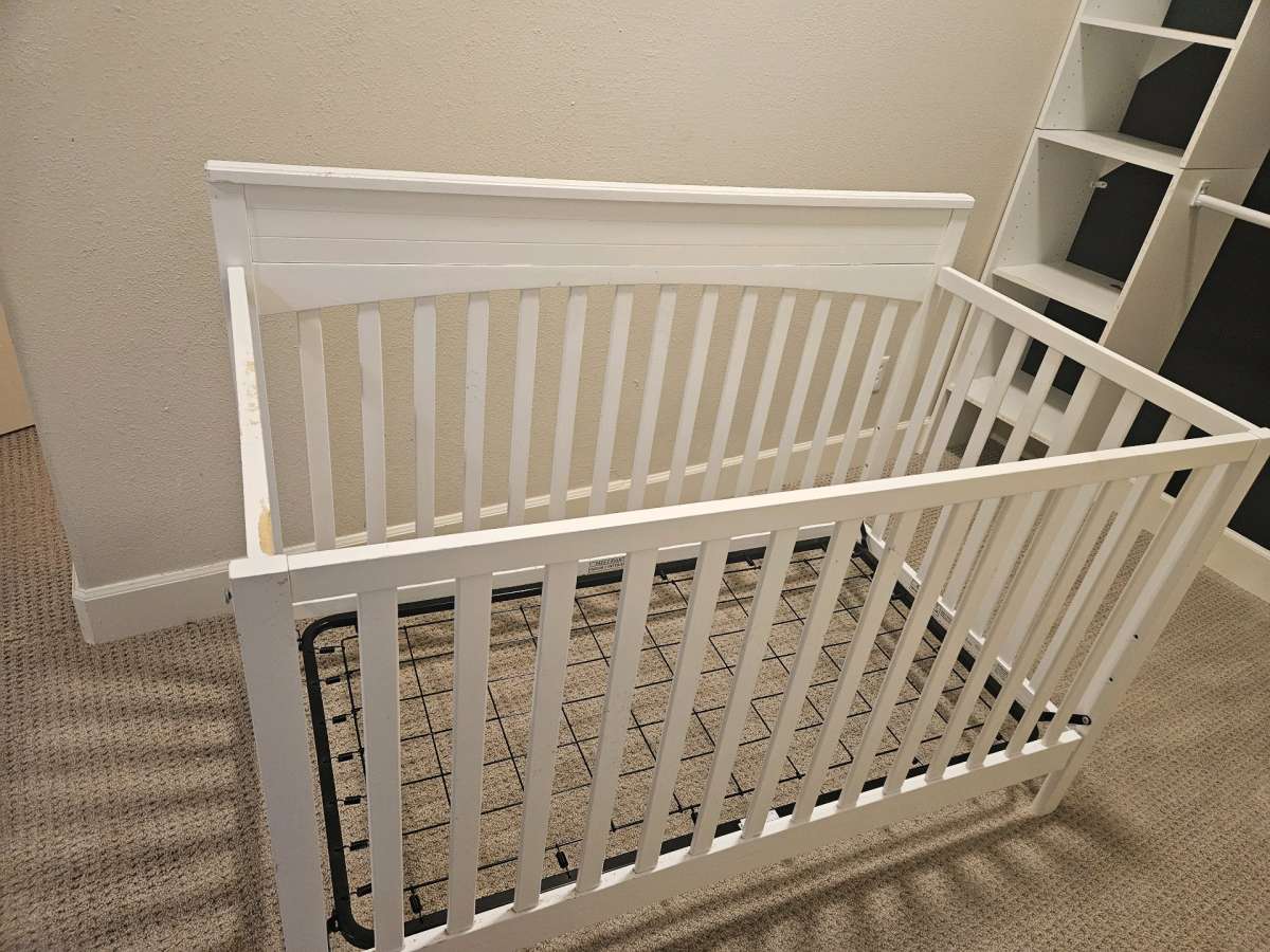 White crib