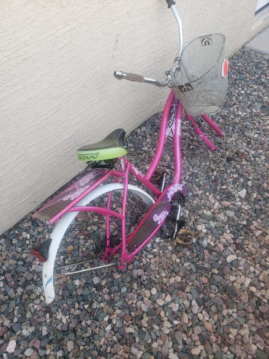 women pink bike