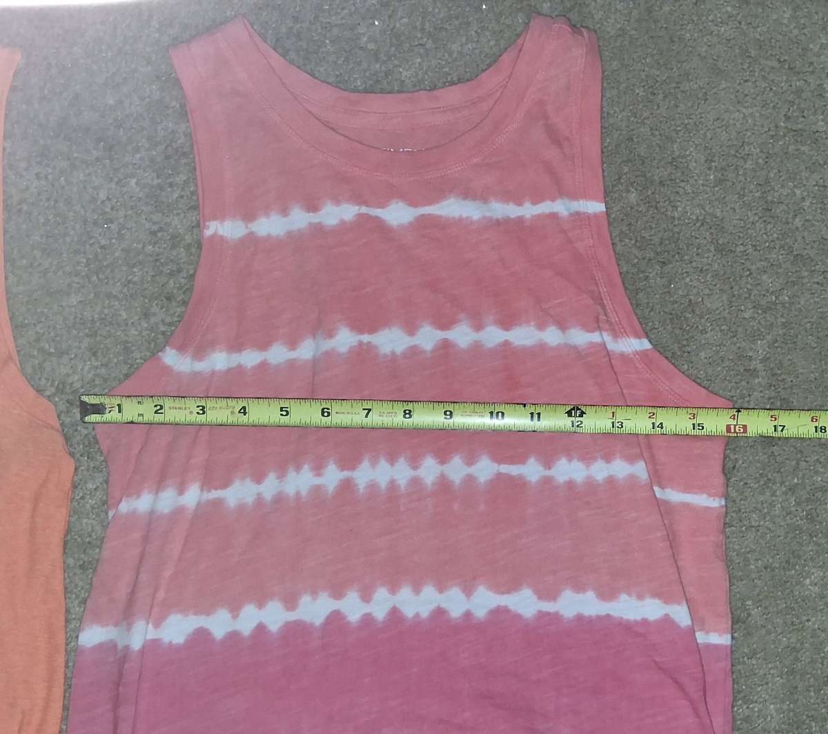 bundle Of 2 Womens tank tops size small