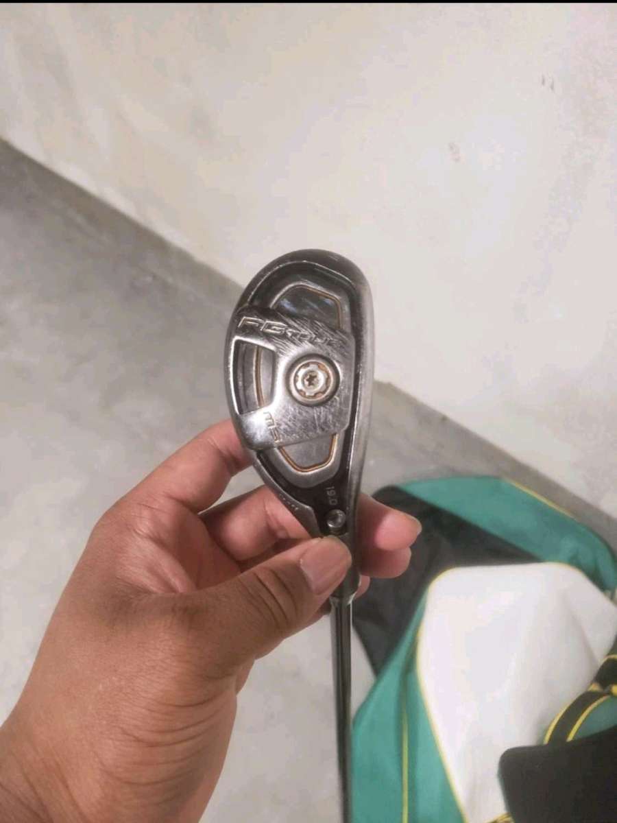 Wilson Staff FG Tour M3 Golf Club Set  Driver Fairway Hybrid