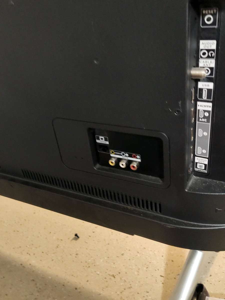49 Inch 4K TCL Roku Smart TV