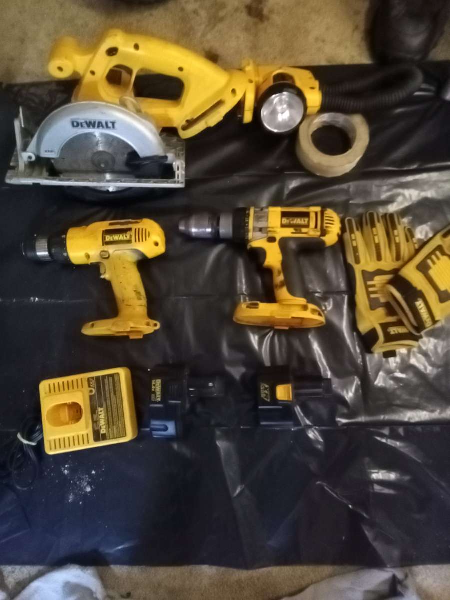 DeWalt power tool bundle
