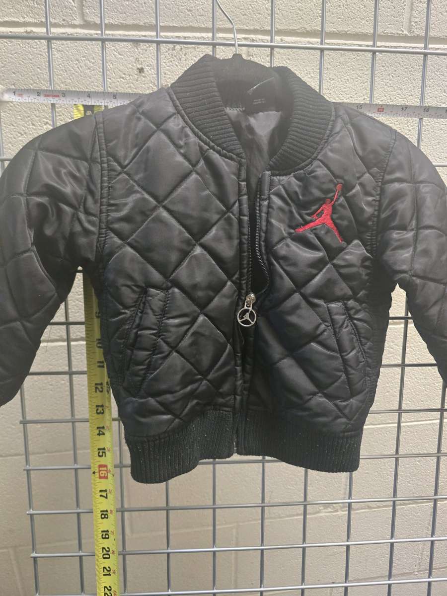 kids jordan JACKET size xs