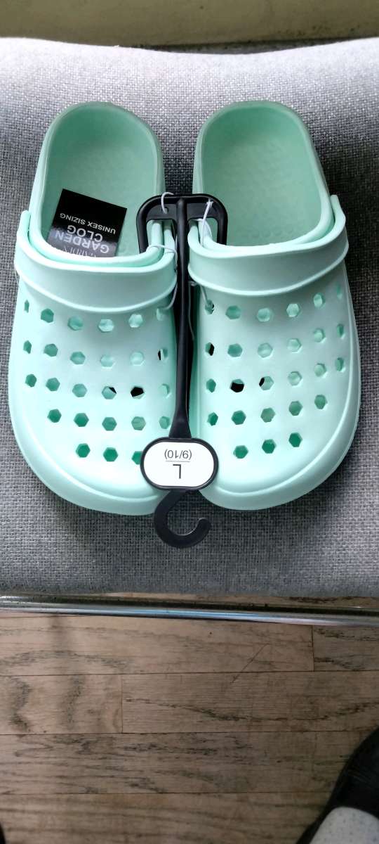 Unisex Clogs Brand New