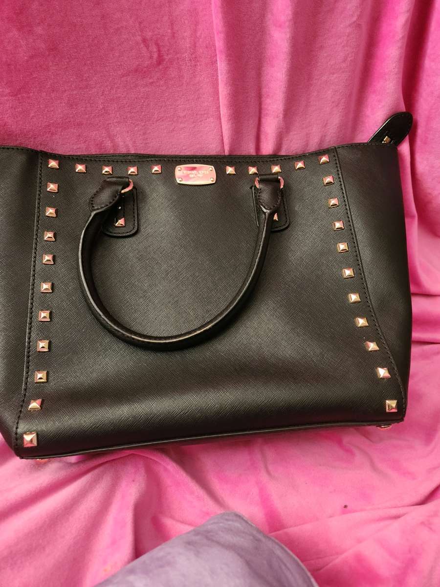 Michael Kors Saffiono blacked Leather studded bag