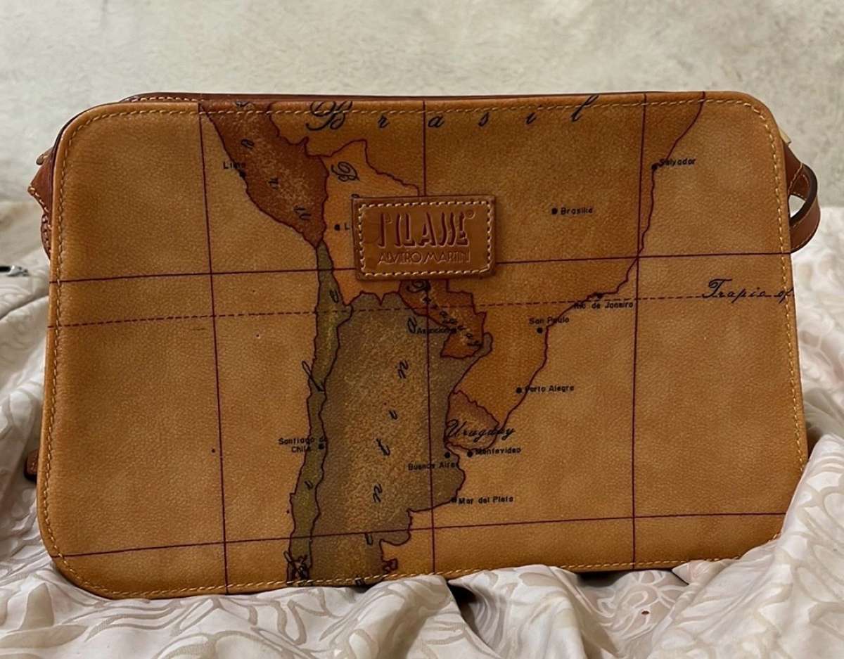 IYLASSE ALVIERO MARTINI Leather Handbag