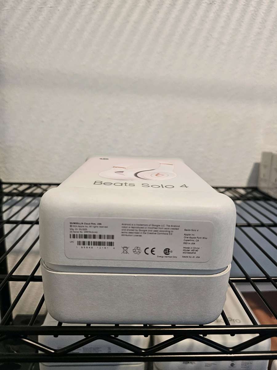 Beats Solo 4