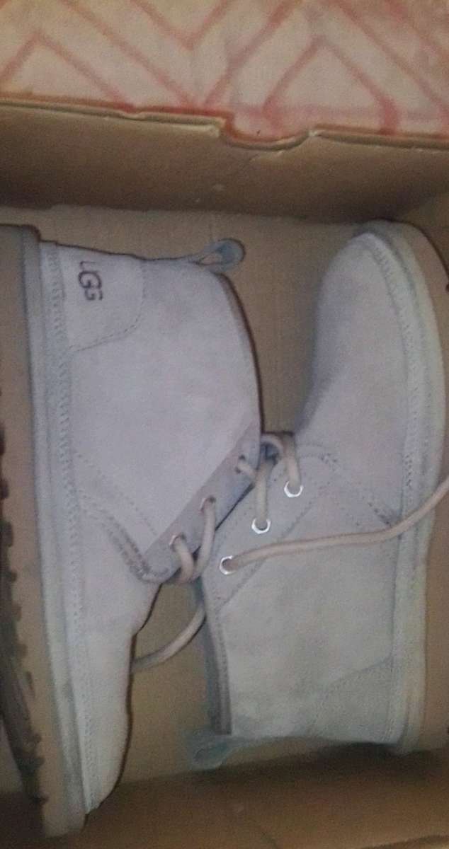 UGG Neumel Womens Boots