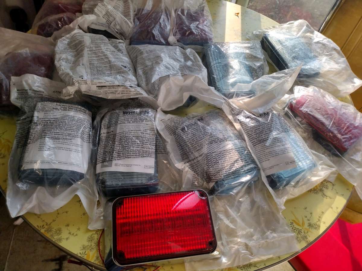 multiple whelen 600 series led flashing lights emergency