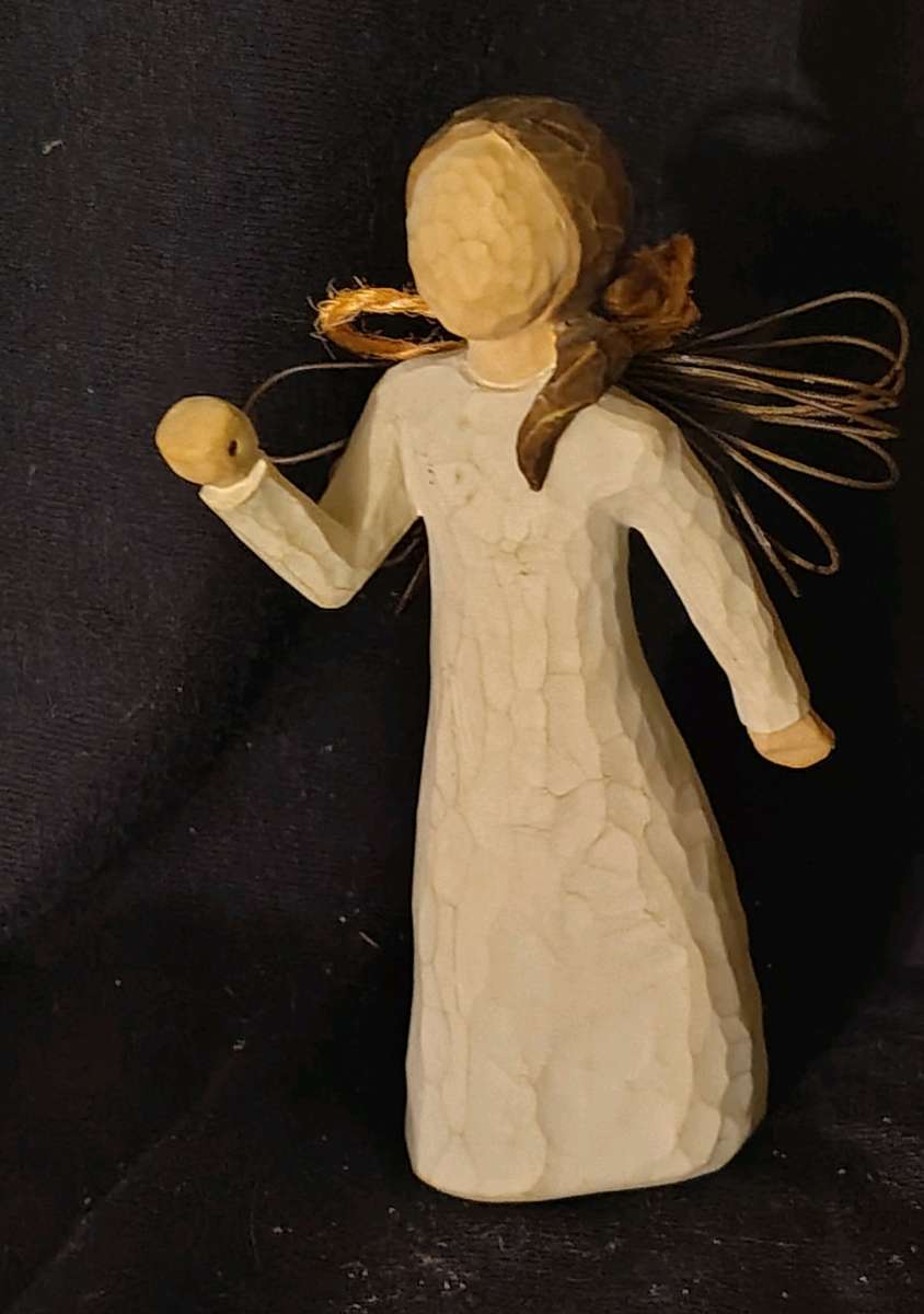 Willow tree ANGEL OF HOPE figurine