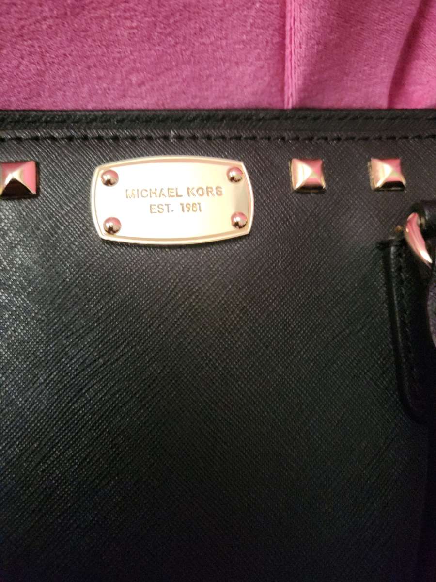 Michael Kors Saffiono blacked Leather studded bag