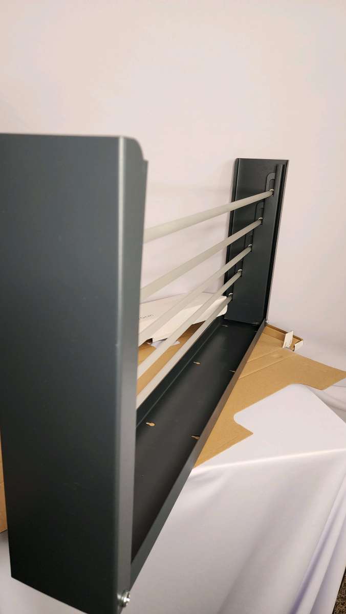 LAUNDRY DRYING RACK WALL MOUNTED RETRACTABLE CLOTHES DRYING