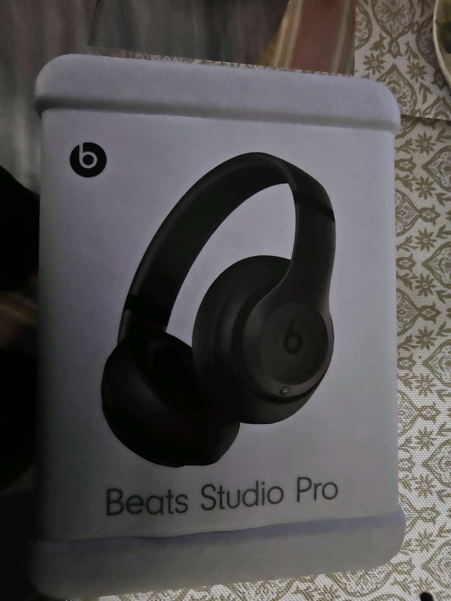 BeatsStudio Pro